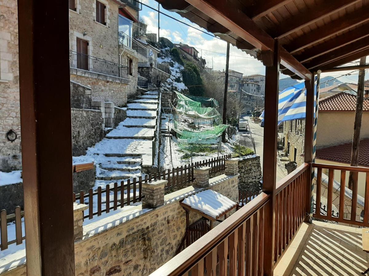 Δημητσανασ Τοποσ Νύμφη Δάφνη Appartement Dimitsana Buitenkant foto